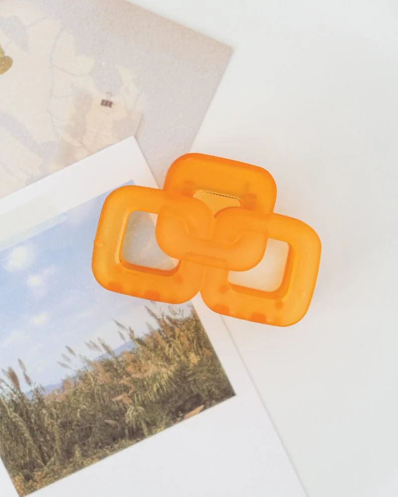 Jelly Links Hair Claw Clip - Image 4